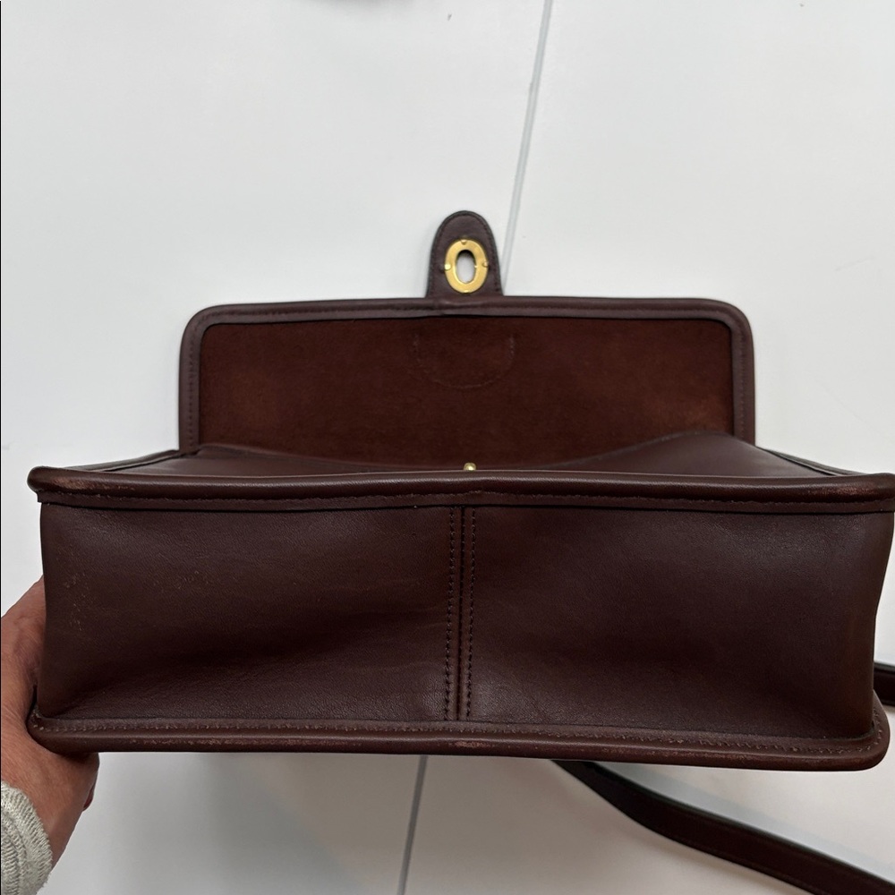 Vintage Coach Willis 9927 Mahogany USA Unused Pristine Crossbody - Picture 6 of 7